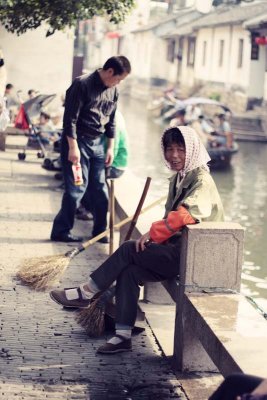 Cleaning lady - Zhouzhuang, Jiangsu province