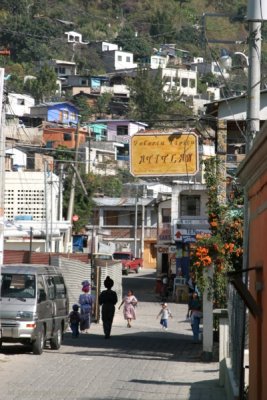 Calle Principal del Poblado