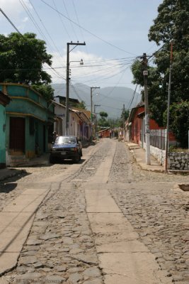 La Mayoria de Calles Conservan su Empedrado