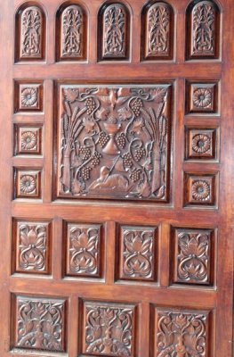 Detalle del Labrado de la Puerta de la Iglesia
