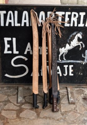 Muestra de Trabajos Artesanales en Cuero