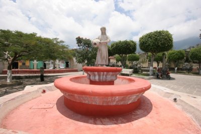 Fuente al Medio del Parque