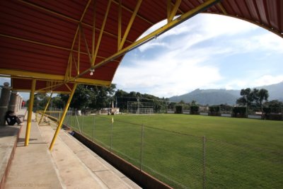 Estadio Local de Futbol Calixto Reyes