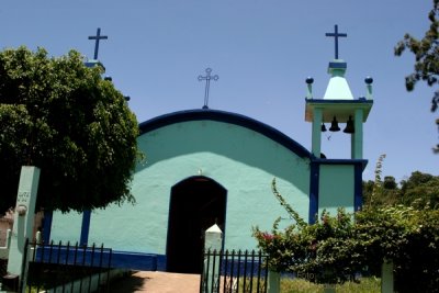 Pequea Iglesia en la Aldea San Jose El Tablon