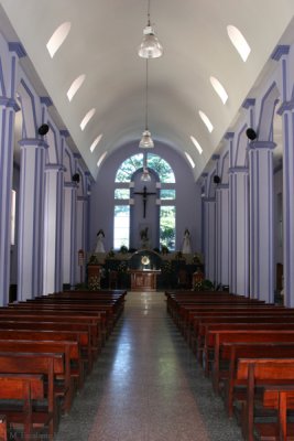 Interior de la Iglesia Catolica