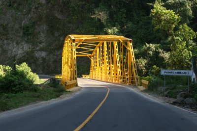 Puente Sobre el Rio Naranjo
