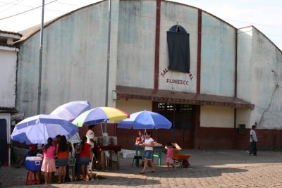 Ventas Frente al Salon Municipal