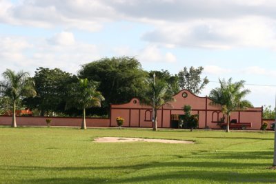 Panoramica del Ingreso al Cementerio