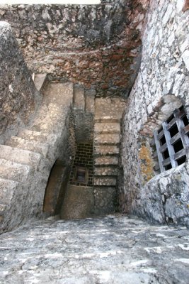 Gradas Hacia la Parte Subterranea del Castillo