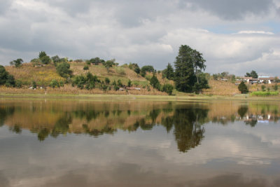 Laguna de Lemoa en la Aldea del Mismo Nombre