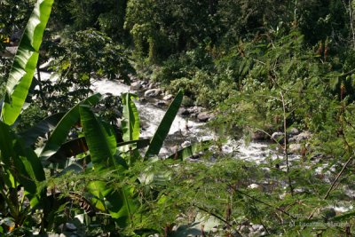 Rio Cercano a la Cabecera