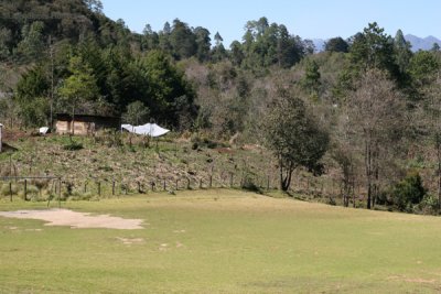 Cancha de Futbol en la Ruta a la Cabecera