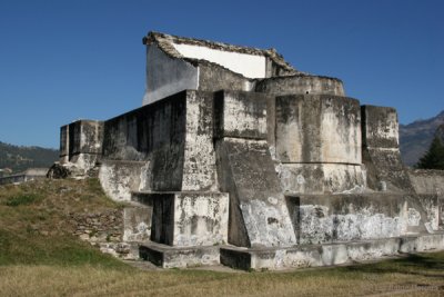 Vista Posterior del Templo Habitacional