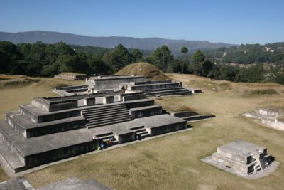 Templo del Lado Sur de la Plaza Central