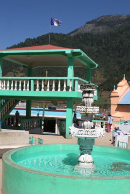 Fuente y Quiosco en el Parque Central