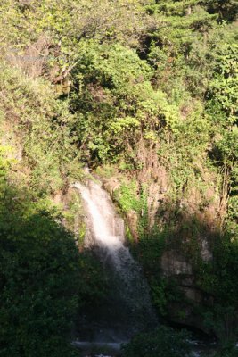 Pequea Cascada Proxima a la Cabecera