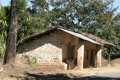 Casa de Construccion Rustica en la Ruta a la Cabecera