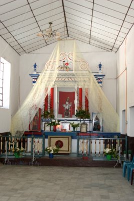 Interior de la Iglesia Catolica