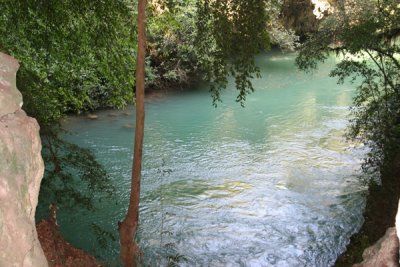 Rio Lanquin Luego de Emerger de la Gruta