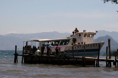 Barcos Hacia y Desde Panajachel