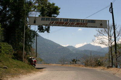 Arco de Bienvenida a la Zona Urbana