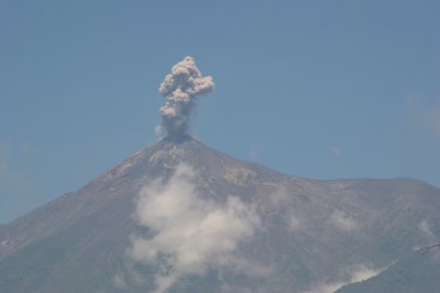 Volcan de Fuego Visto Desde el Poblado