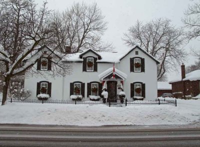 HISTORIC NIAGARA FALLS HOME