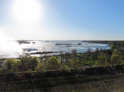 SUNRISE OVER NIAGARA