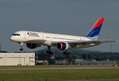 Delta Air Lines N613DL