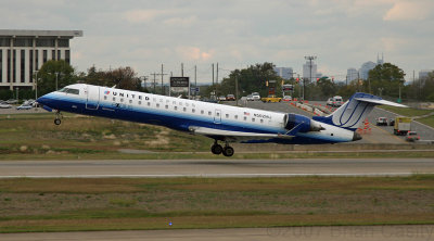 United Express N502MJ