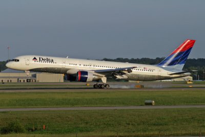 Delta Air LInes N667DN