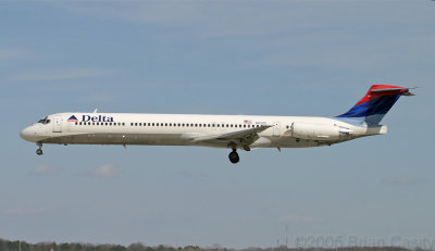 Delta Air Lines N915DL