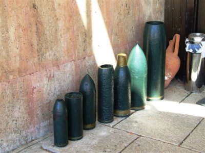 Gallipoli (37).Shells-various, outside museum