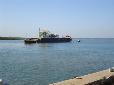 Module 33 on barge for Wadeye