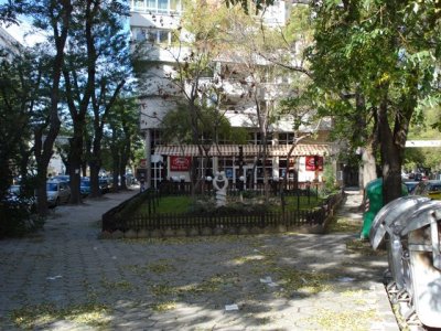 Happy's Bar and Grill