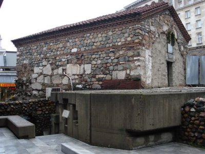 St Petka Church Sofia 4.JPG