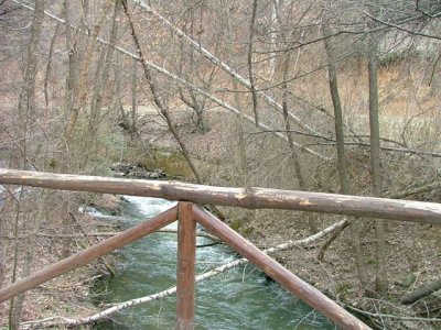 Road to Residencia (24).Wooden bridge to residencia