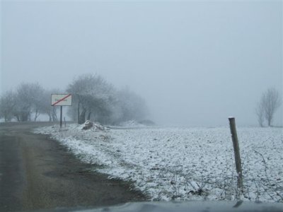 Road to Residencia after snowfall (21).JPG