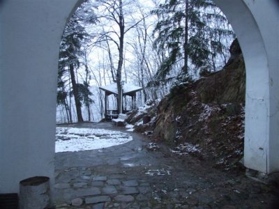 Around Residencia (3).Archway to Rotunda
