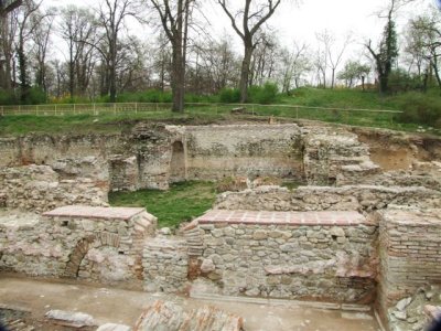 Main mineral bath ruins site (7).JPG