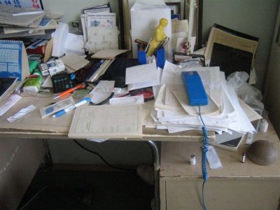 desk.JPG