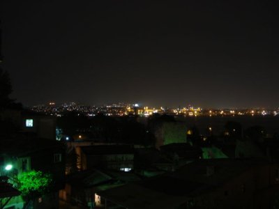 Istanbul at Night (3).JPG
