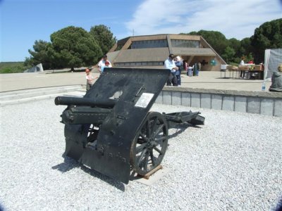 Gallipoli Museum entrance to the park (21).JPG