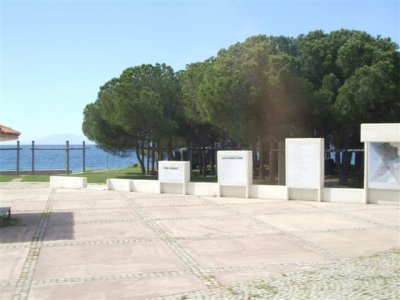 Gallipoli Museum entrance to the park (27).JPG