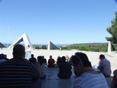 Gallipoli Museum entrance to the park (3).JPG