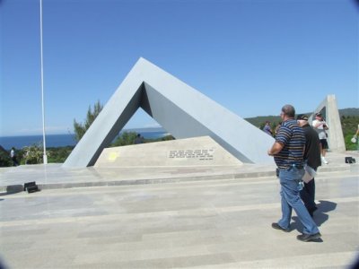 Gallipoli Museum entrance to the park (5).JPG