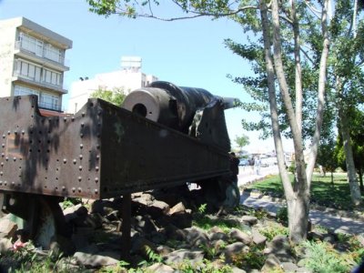 Dardanelles guns- damaged during Naval bombardment (2).JPG