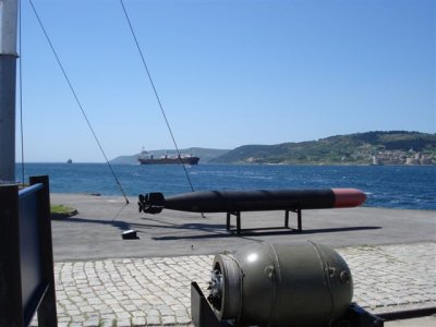 Looking up the dardanelles towards Istanbul.JPG