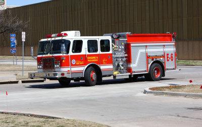 Oklahoma CityOK Engine 6 Pulls Into Station 4 3-29-10 132 PM.JPG
