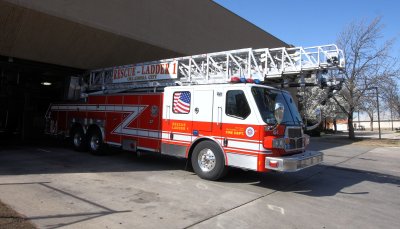 Oklahoma CityOK Rescue Ladder 1 3-29-10 1045 AM.JPG